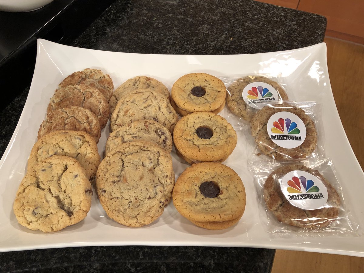 MarkBoyleTV's tweet photo. Love it when we have a cooking segment with cookies 🍪 @wcnc https://t.co/qomHvoYOy2