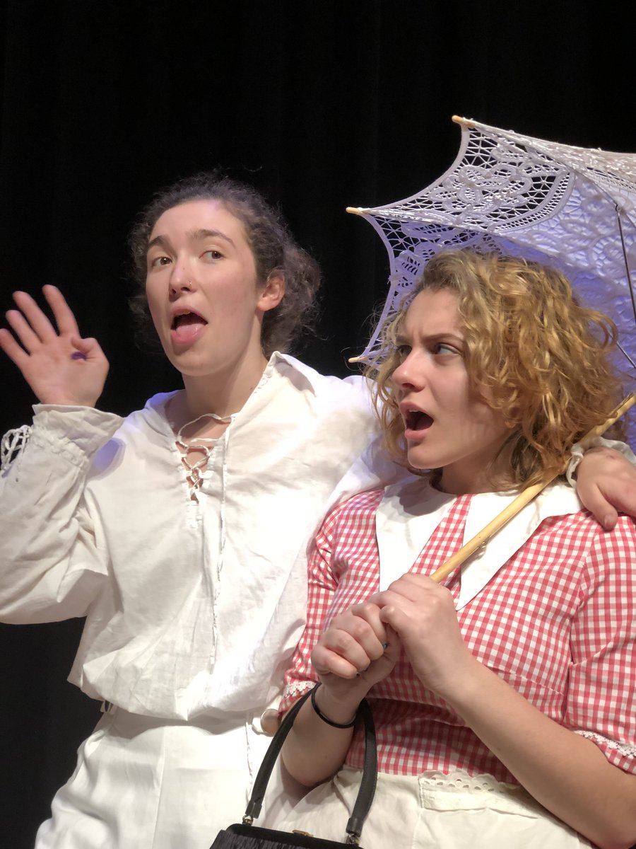 CST_Shakespeare's tweet photo. We love that #RomeoAndJuliet is such a lively comedy until the swords come out. These two make it so. Mercutio and the Nurse left last night's audience in stitches. #comedy #Shakespeare https://t.co/1LPG3fISjc