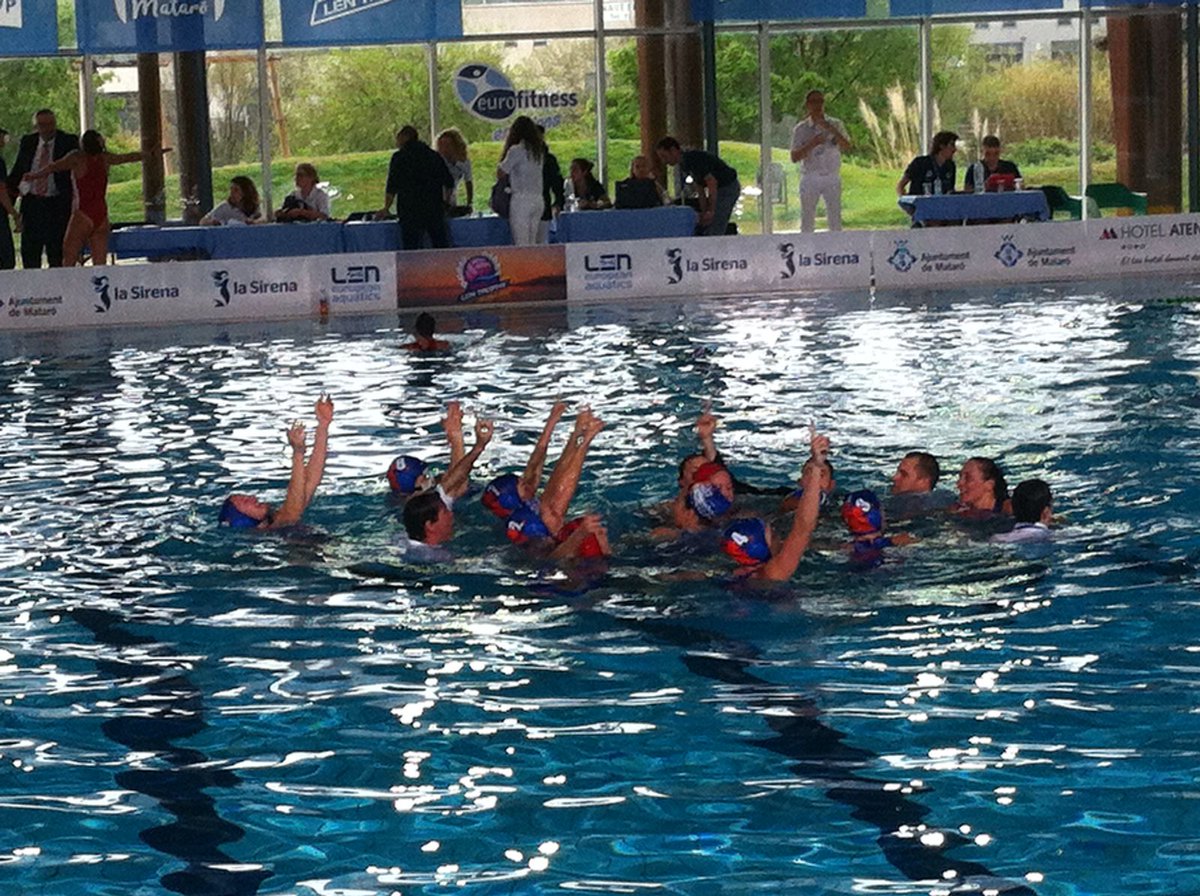 And the winner of #lentrophy18 is <a href="/dfve1989/">DFVE</a>
#waterpolo