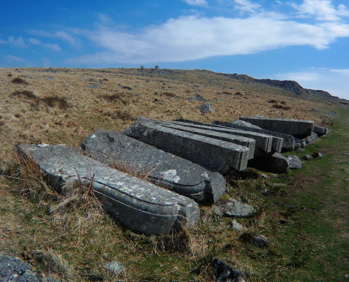 Dark Skies on the Moor tweet media