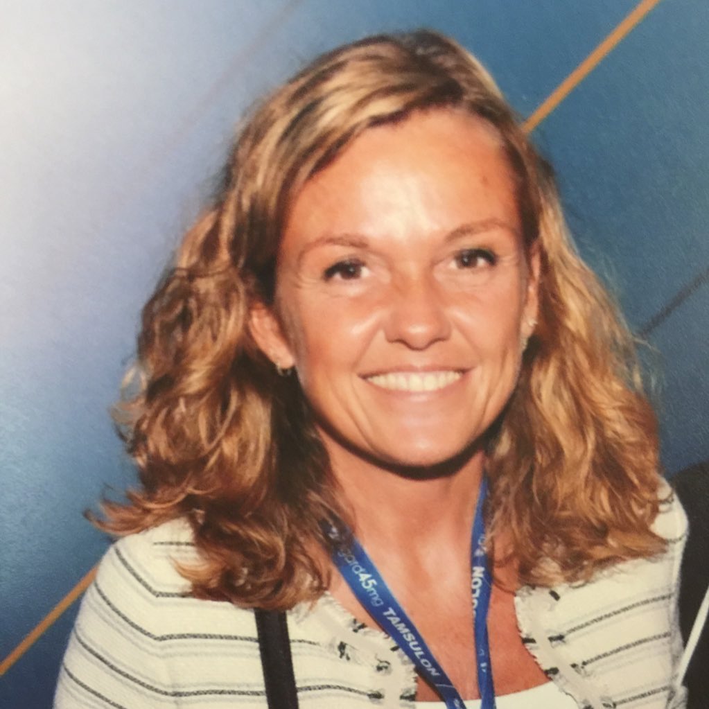 La Dra <a href="/MariaJRibal/">Maria J. Ribal</a>, primera dona presidenta de la Societat Catalana d'Urologia. Enhorabona!!! 👏👏 #proud