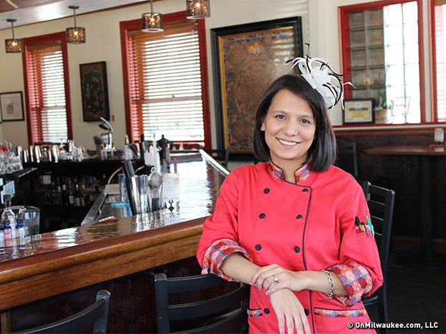 onmilwaukee's tweet image. What chefs eat: Barkha Limbu Daily of the cheel #chefs #thecheflife dlvr.it/QPXjyS