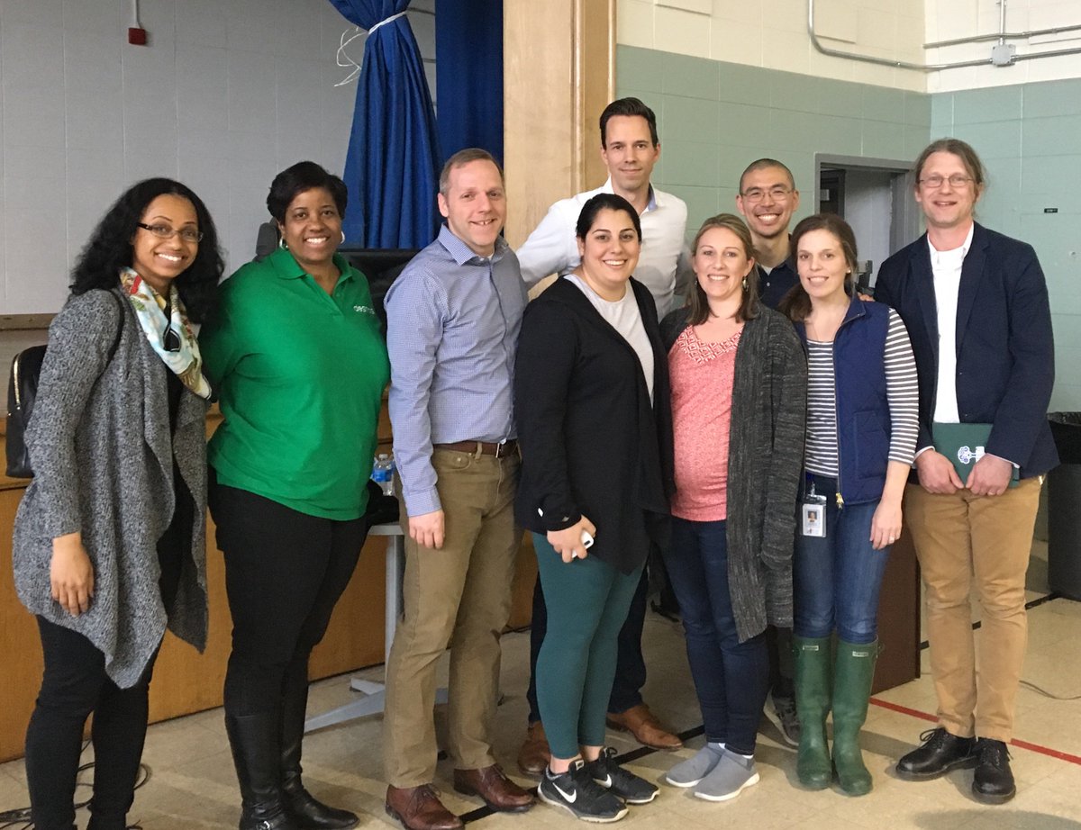 ddmeyer's tweet image. Kicking it with #cpsstem today! Great people teaching us a lot about great technology! @JessicaMahon314 @Trianglemancsd @nhoskee @smiller229 @msnassiri @Desmos