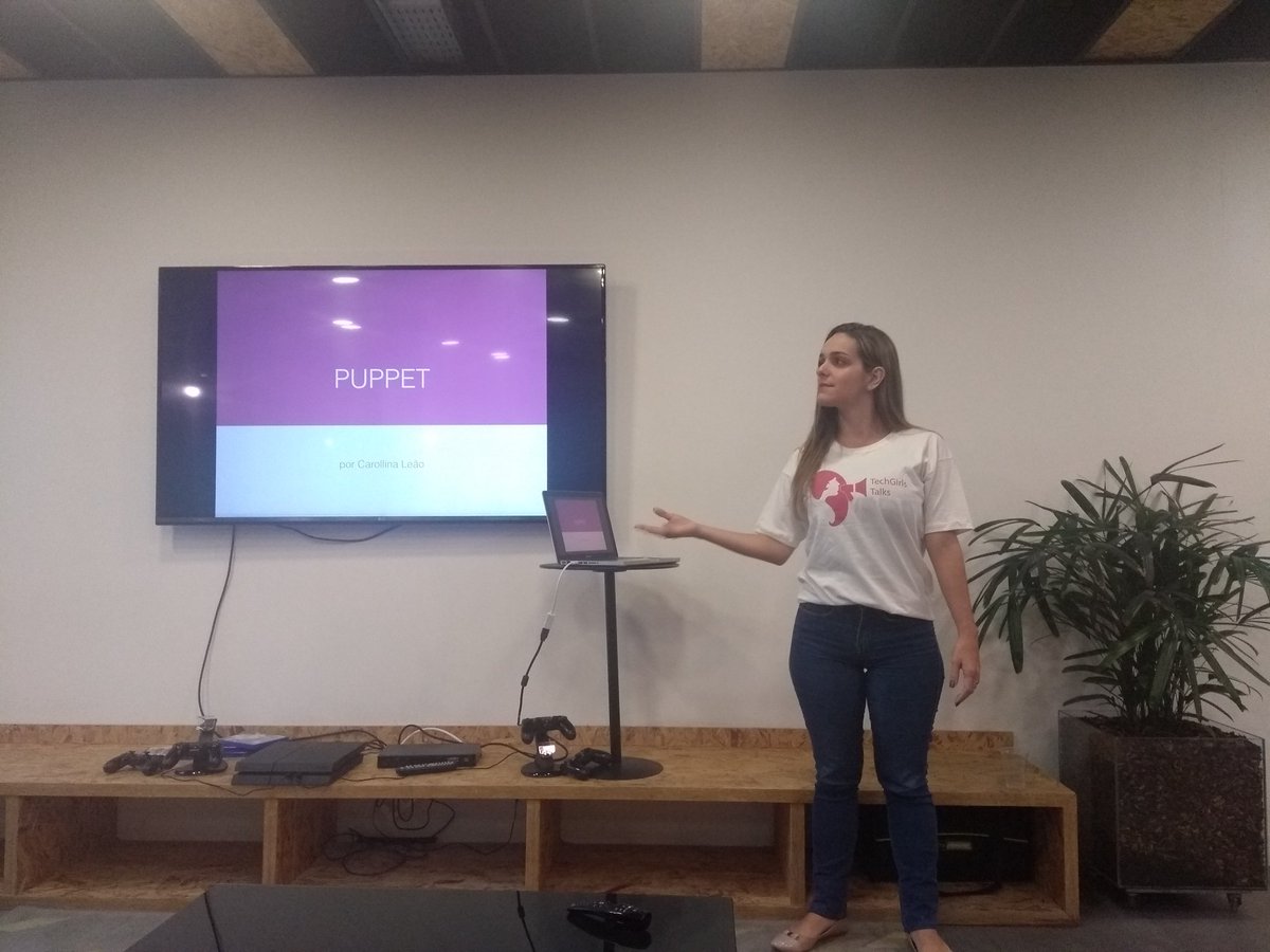 TechGirlsTalks's tweet image. Continuando o #TGT #TechGirlsTalks de infra, a Carolline Leão falando de Puppet