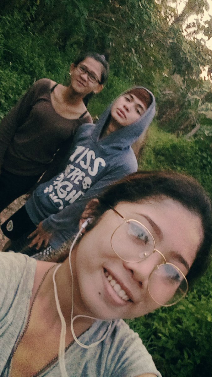jae_etenec's tweet photo. I miss this moment😢😄Jogging/with my cousins 😁😇 https://t.co/NXp0cPtR3L