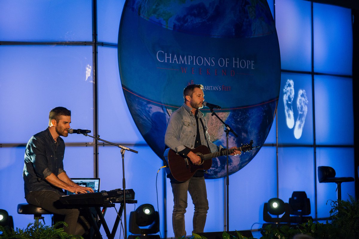 ThePremierExp's tweet photo. Powerful session last night at @Samaritans_Feet Champions of Hope Weekend featuring former #Ravens Pro Bowler @JForsett, @CIAACommish, @coachrhunter, @brandonheath and more. Two more days of impact to go! #counttozero https://t.co/OazZP5NV9M