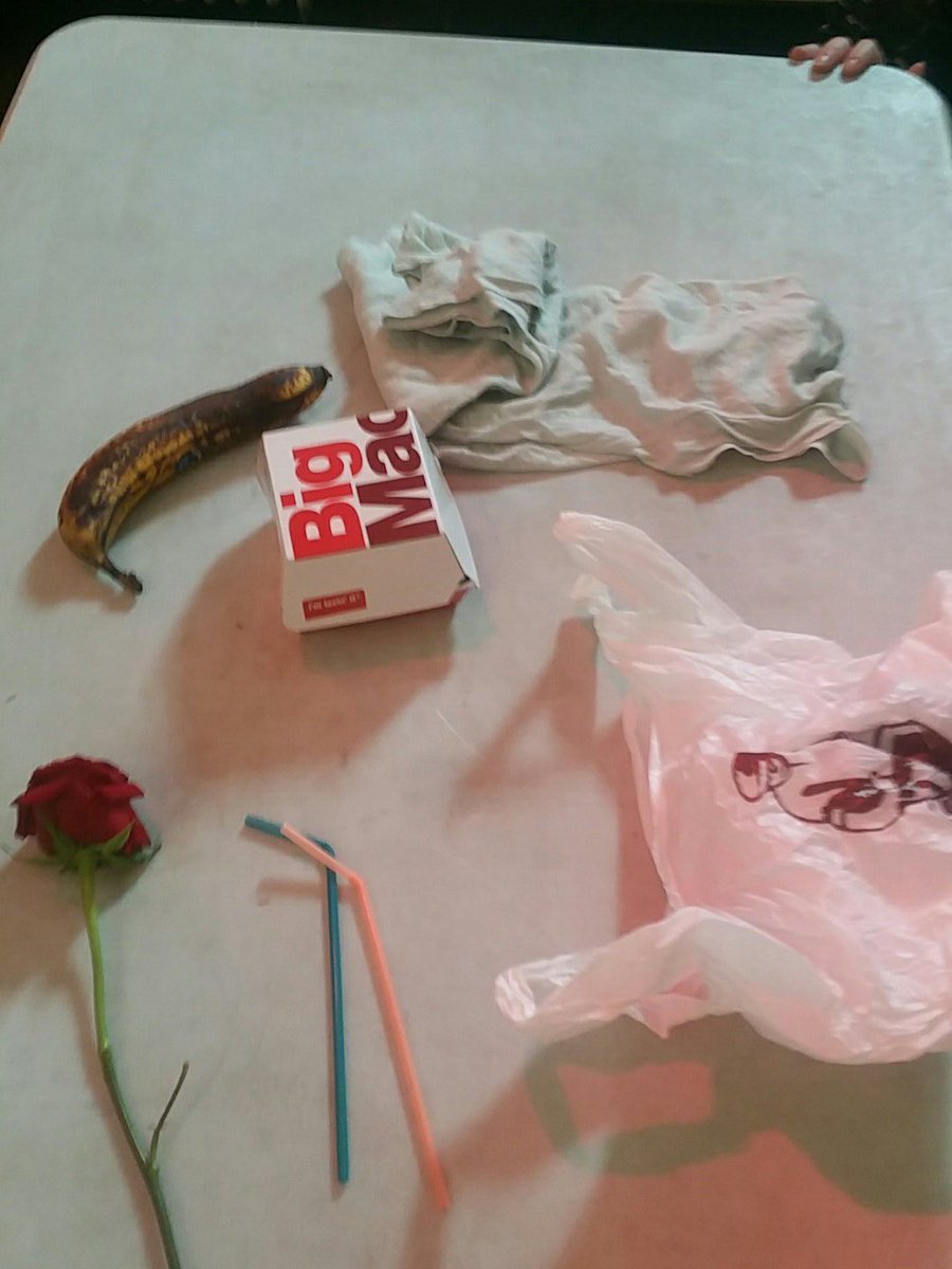 Quelle est l'empreinte carbonne de ce Big Mac? On y réfléchit tous ensemble avec <a href="/edeni_vision/">edeni</a> au #FestivalMakeSense #zerowaste #changementclimatique