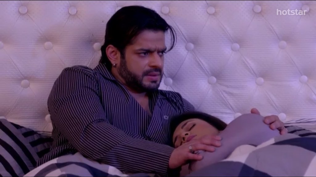 deardiary1812's tweet photo. Moments of #IshRa 😍❤️

#YHM https://t.co/TZK8oZrAyg