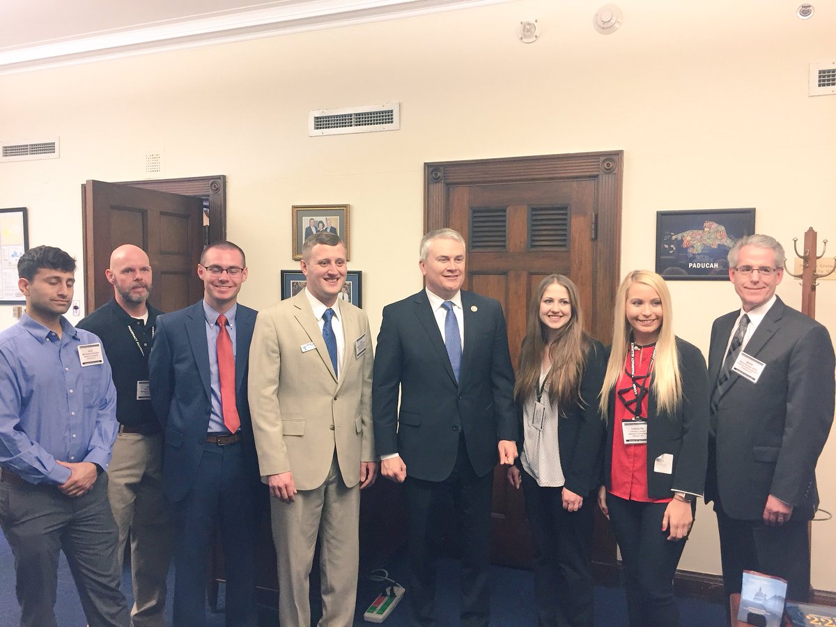 A little delayed, but a special thanks to @KYComer and staff for meeting with KY independent pharmacists to address our concerns and for protecting KY patients. We appreciate your support!