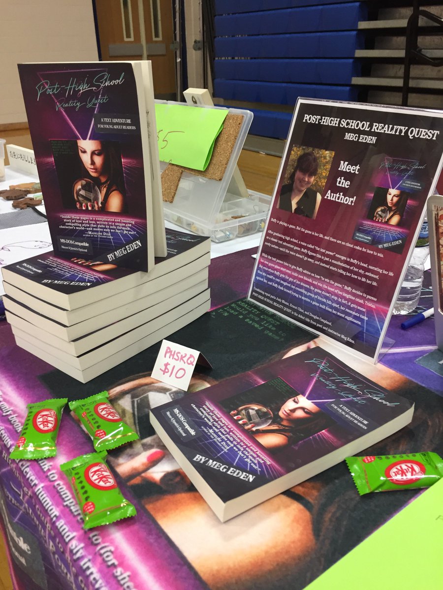 ConfusedNarwhal's tweet photo. Come drop by @CHSOtakuFest ! I have copies of #PHSRQ, earrings and Japanese KitKats! https://t.co/KKFzYWp9ex