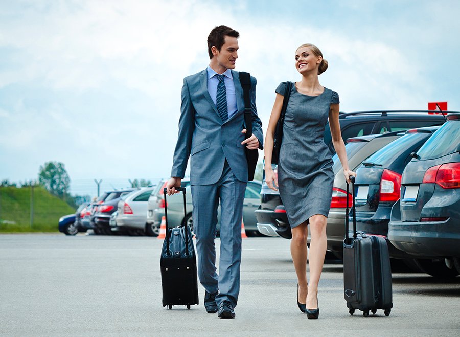 Hertz's tweet photo. According to @NYtimes, Americans spend roughly 37 billion hours each year waiting in line. Skip the line and the counter with Hertz #GoldPlusRewards! Enroll now at https://t.co/FiCaNAUCiX https://t.co/JliyBHz3Xi