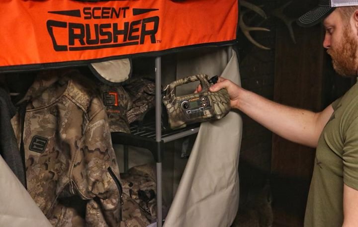 The Hunters Closet is an easy and effective way for hunters to eliminate all odors on clothing and equipment to get them ready for the next hunt!!

#ScentOffGameOn

Photo: Iowa Predator Assassins
