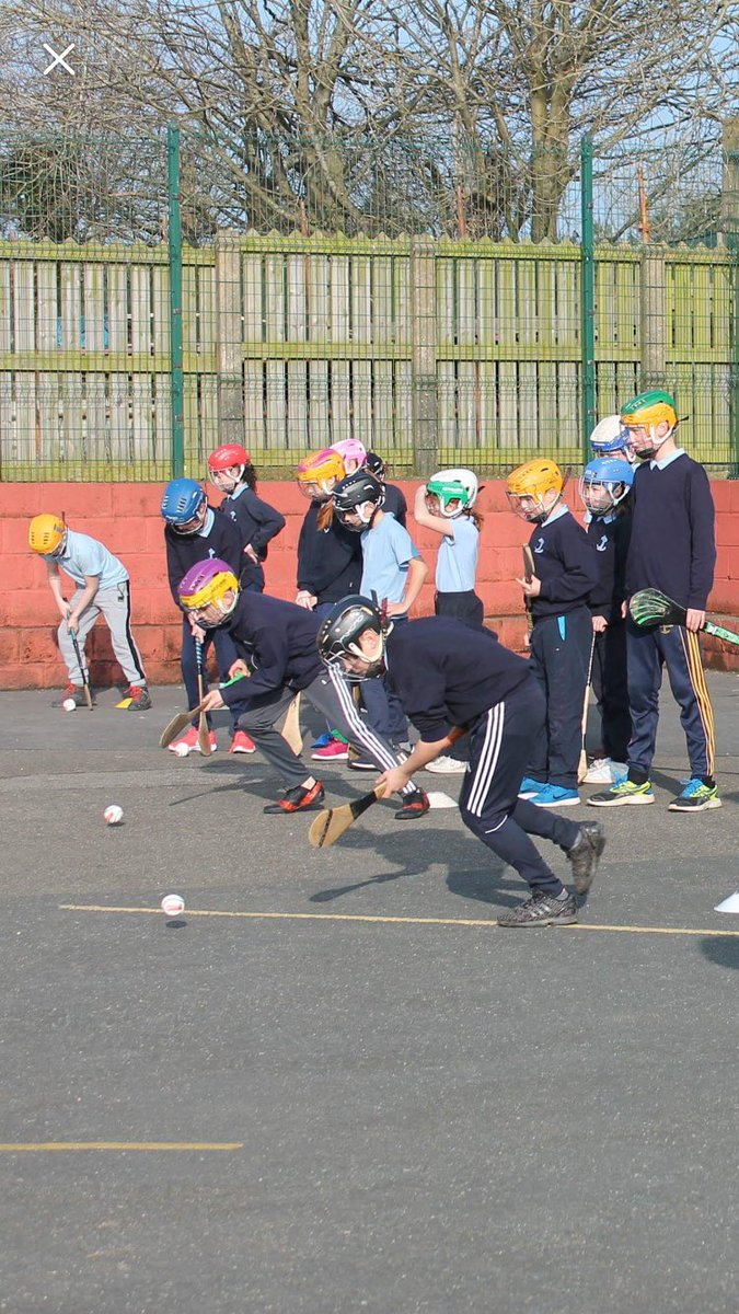 ClongeenLGAA's tweet photo. The sun was shining in Clongeen Friday morning when the @Hurling365 got off to a fantastic start with the help of @ShaneO_Hanlon and @OfficialWexGAA coaches. Huge thanks to the teachers and parents that made it possible #sunisout #hurlsareout #clongeen #ourfuture ππ https://t.co/M4AMkcgjqS
