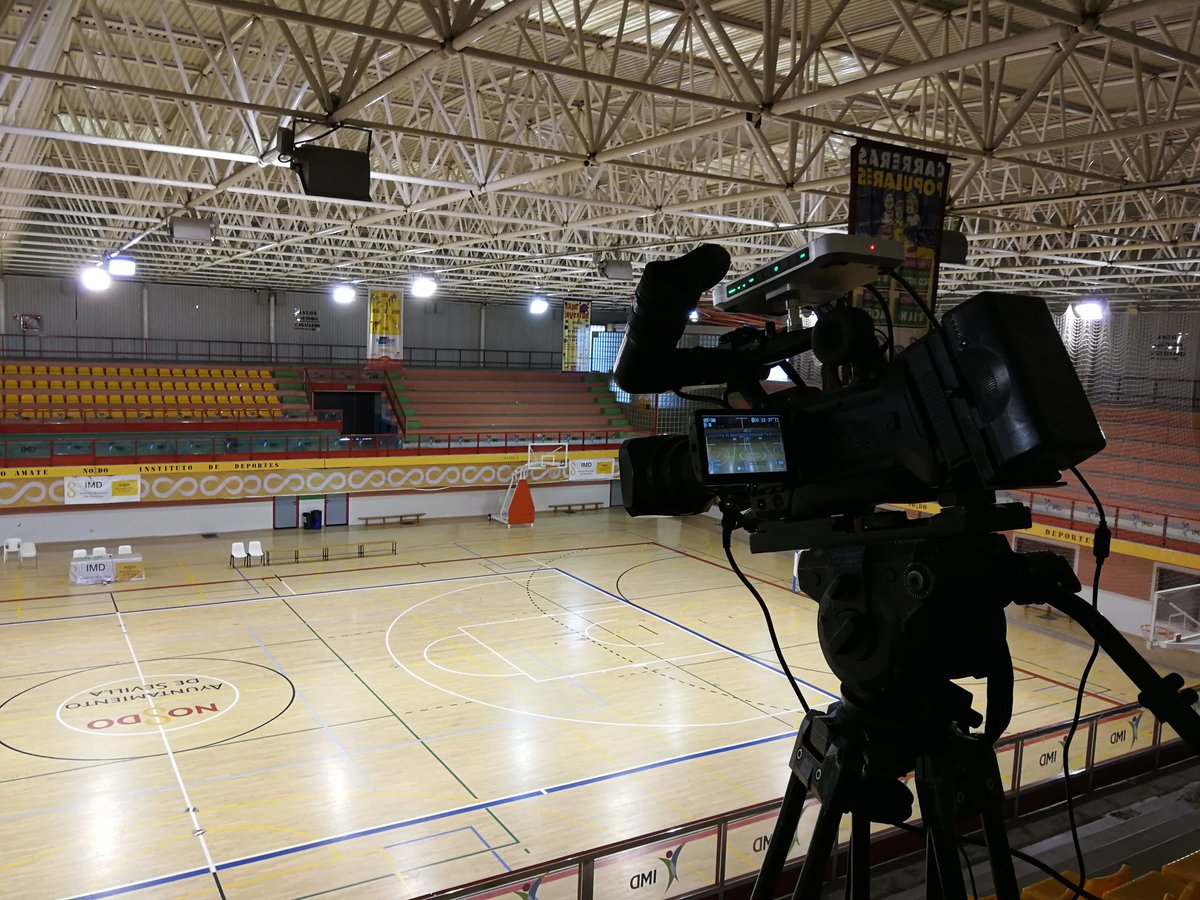 diberetv's tweet photo. En Amate todo listo ya, para el importante partido entre el @RealBetisFS - @ManzanaresFS a partir de las 19:00 por @RTVBetis https://t.co/igQ1Chpt5I