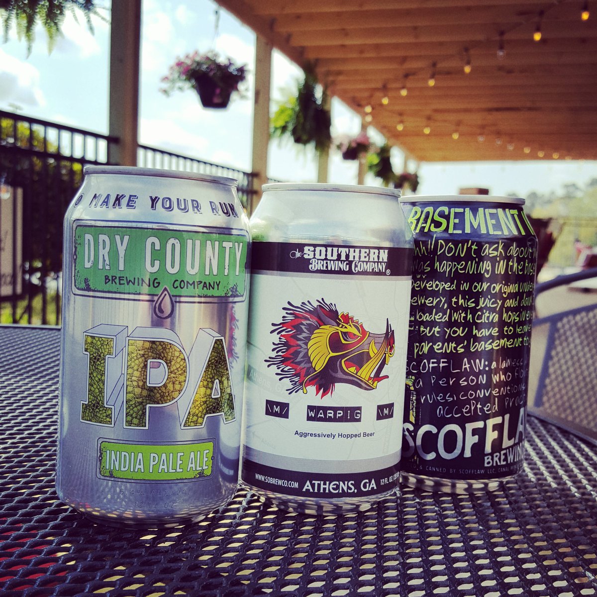 LincolnFillSta's tweet photo. We've got the #local #IPA you're looking for at the Lincoln! Hurry on in and get some beer!
๐บ
#craftbeer #snellville #growlershop #drinklocal #GABEER #scofflaw #sbc #southernbrewing #southernbrewingcompany #drycounty #drycountybrewing #hoppy #hops #hopped https://t.co/hUzKUP03OH