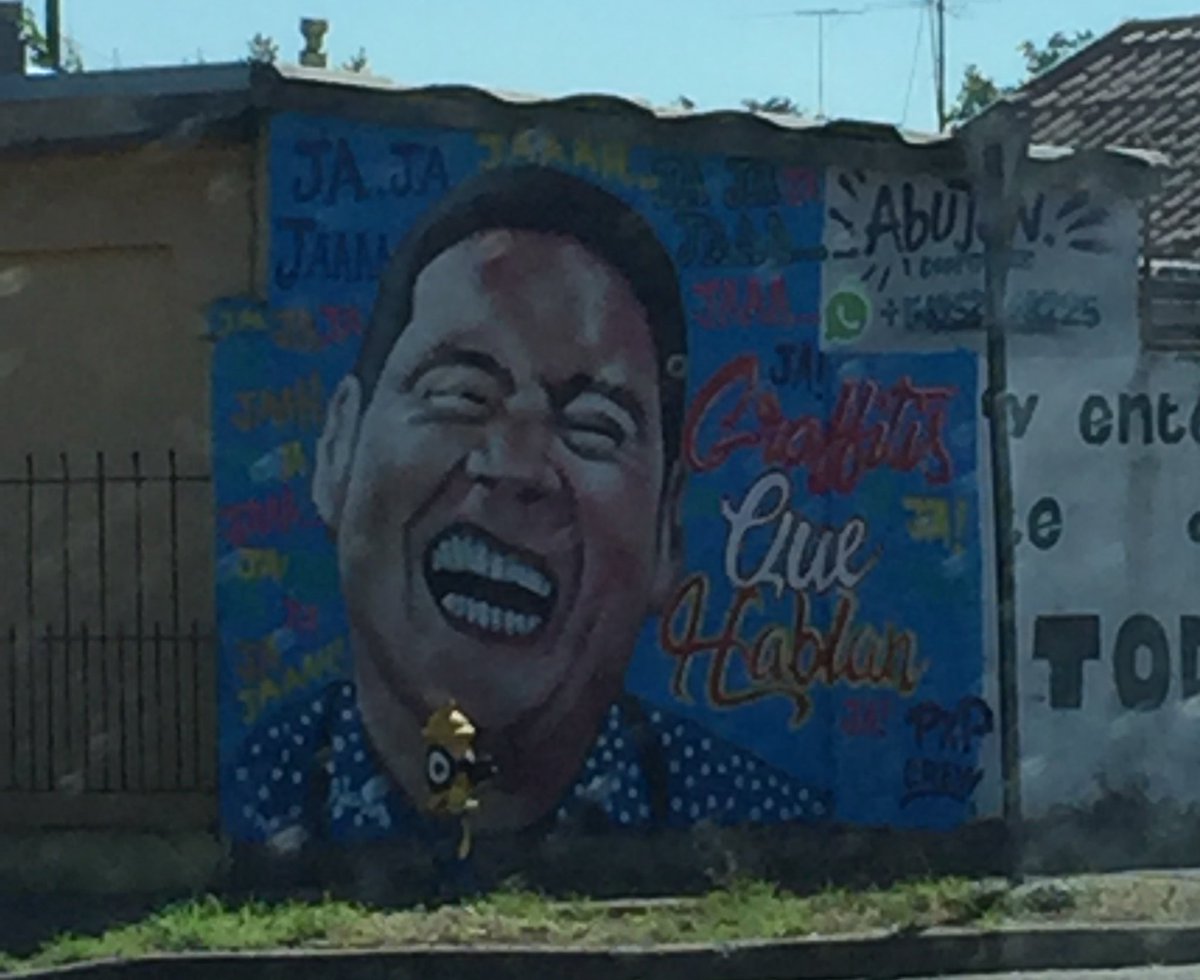 pato_orellana's tweet photo. Mural de @PANCHOSAAVEDRA el hijo ilustre de #Curicó ... obra de artista #Abujon ... #LugaresQueHablan Buena!!! https://t.co/AO4VaYJc65
