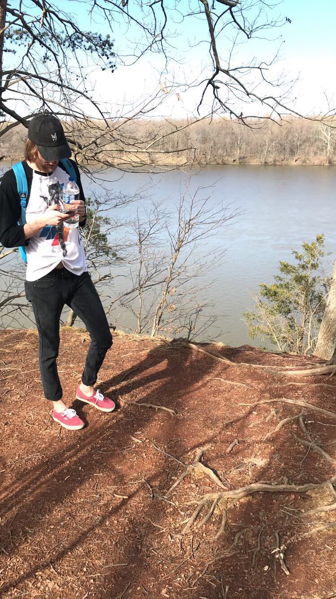 MovingOutBand's tweet image. Happy birthday to the raddest frontman @TyIsMovingOut! Go wish this man a happy 22nd birthday!