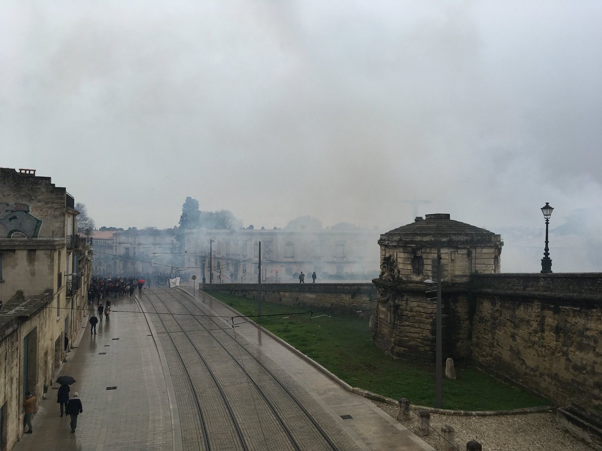 Violents affrontements entre manifestants et forces de l’ordre à #montpellier