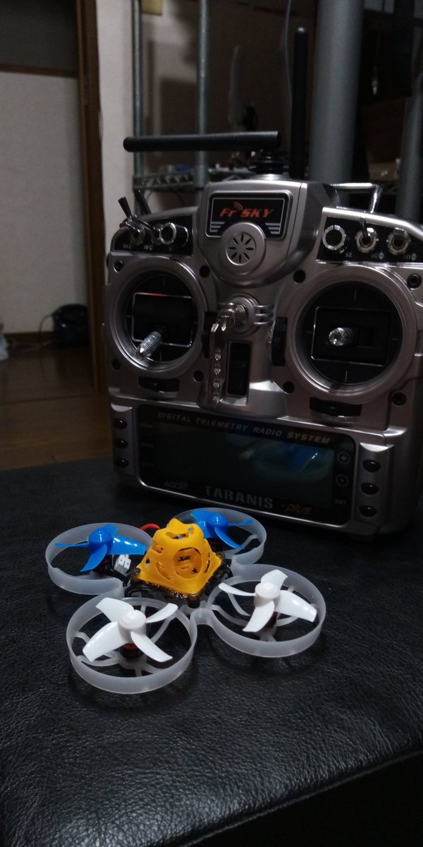 inboronsk8's tweet photo. まだ憶えることが沢山ありますが...やっと目視でテスト飛行まで😅 #OpenTX #TaranisX9Dplus #DJT技適品 #Betafpv_1sBlushless_v1 #ButterFlight #75フレーム #RacerstarBR0703 #15000KV #ペラが奥まで入らない #いまだハンダ付け上達せず長時間 https://t.co/2CiLnHpeKz