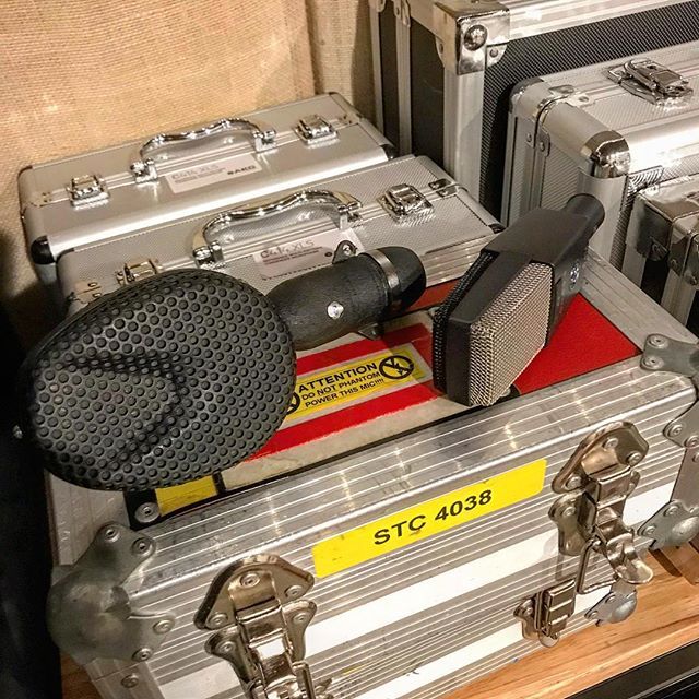 PortiaStStudio's tweet image. The newest editions to our #mic arsenal! Pair of #coles4038 and #akg414 get in here and help break em in! #ribbonmic #vintage #recordingstudio #microphone #echopark #losangeles #la #li ift.tt/2GXa6zW