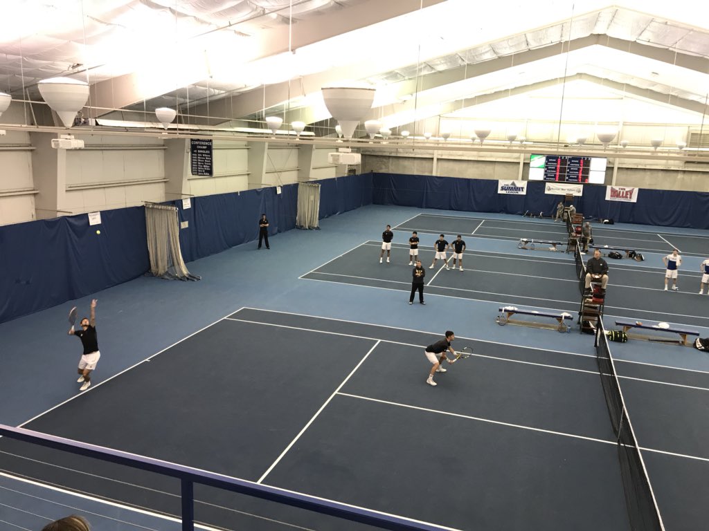 Twitter \ Wichita State Men's Tennis على تويتر: "All eyes on  Herzan/Caligiana on Court 1 for the doubles point. #goshocks  https://t.co/WcoqB4dZx4"