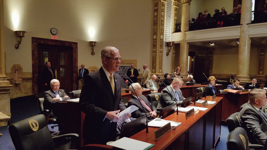 KYSenateGOP's tweet photo. Sen. Harris, the Senate Transportation chairman, now explaining #HB201 and the scs, also known as the state's road plan. #kyga18 https://t.co/c5W2kWevuA