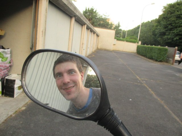 D&eacute;lire avec mon scooter, il faut pas grand chose pour s'amuser lol 😂 https://t.co/bv8ZbJ5qBj<a href="/tag/auvergne"class="tags"><span>#auvergne</span></a><a href="/tag/orage"class="tags"><span>#orage</span></a><a href="/tag/cellule"class="tags"><span>#cellule</span></a><a href="/tag/lavaudieu"class="tags"><span>#lavaudieu</span></a><a href="/tag/gr%C3%AAle"class="tags"><span>#gr&ecirc;le</span></a>