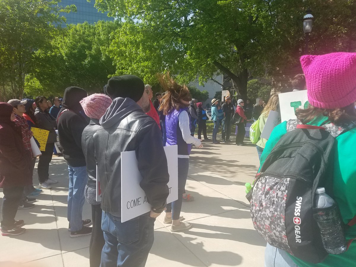 jenwbutler's tweet photo. Opening speakers for at the #MarchForScience #FortWorth.
We march for equity, justice, education & research in the scientific community and beyond. #americarunsonscience https://t.co/fafzh6Iinl