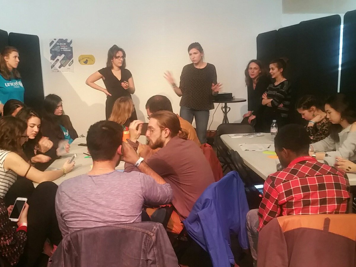 Ça bosse dur avec l'<a href="/UNICEF/">UNICEF</a> pour créer un sondage numérique sur le #mieuxmanger au Loft. Venez avec vos bonnes idées et votre créativité! #FestivalMakeSense #lenumériquepourtous