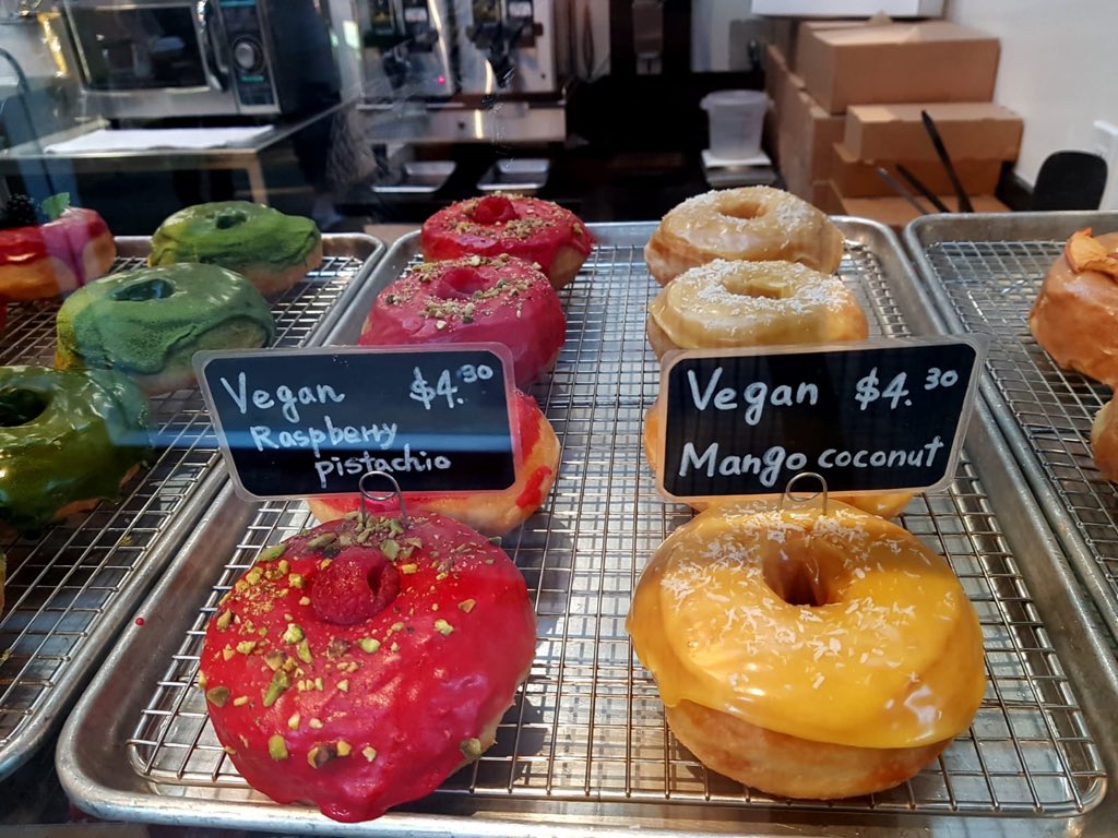 CoffeeandHipOC's tweet photo. Good Town Doughnuts @ The Lab, Costa Mesa
#goodtowndoughnuts #doughnuts🍩 #doughnuts #costamesa #thelab #thelabantimall #sweettooth #coffeeandhipoc #donut https://t.co/h3TkWzgHU8