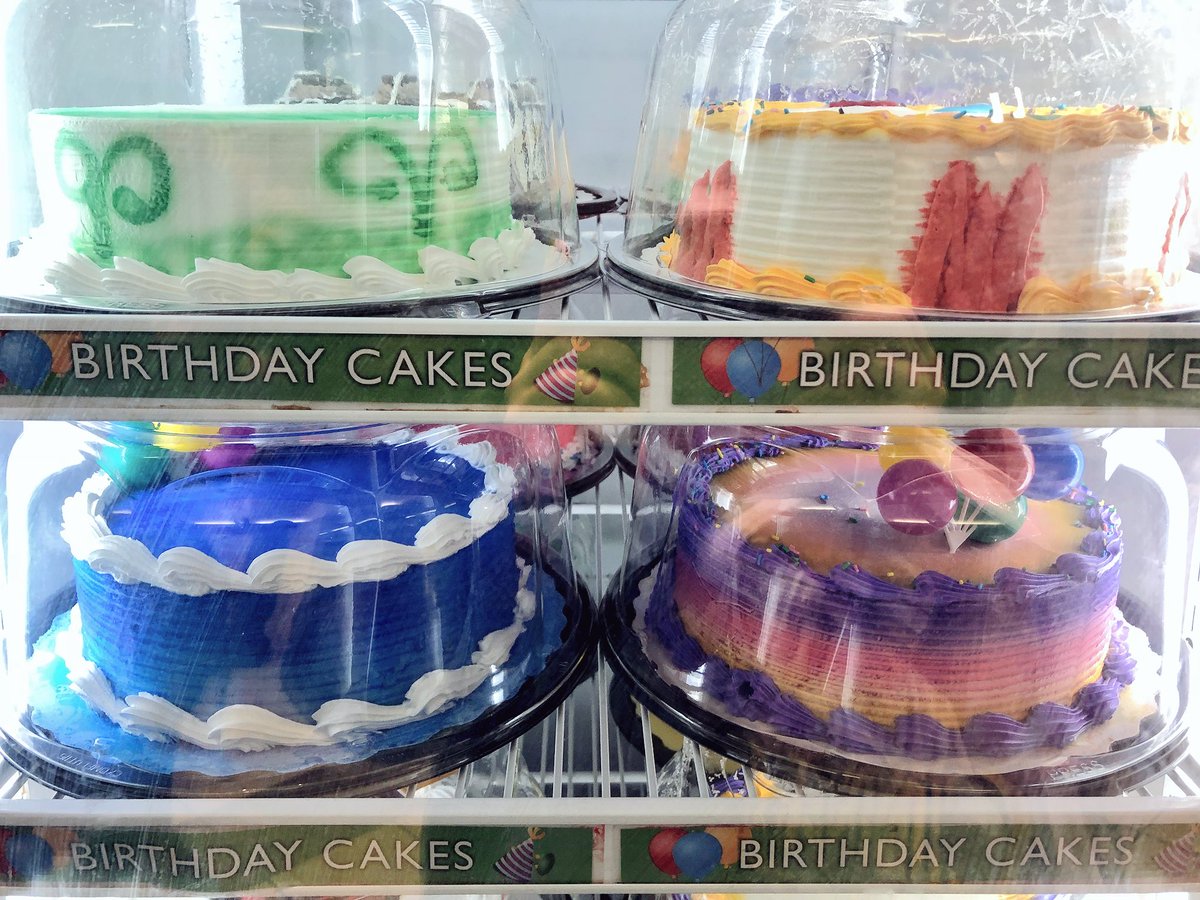 ガチコ ﾌﾙﾁﾝ済 On Twitter ひっさびさに原色ケーキ見つけた カナダでもアメリカでも根強いこの激色原色ケーキ 住んで慣れてくると普通に食べられるようになるし美味しく見えてくるから怖い