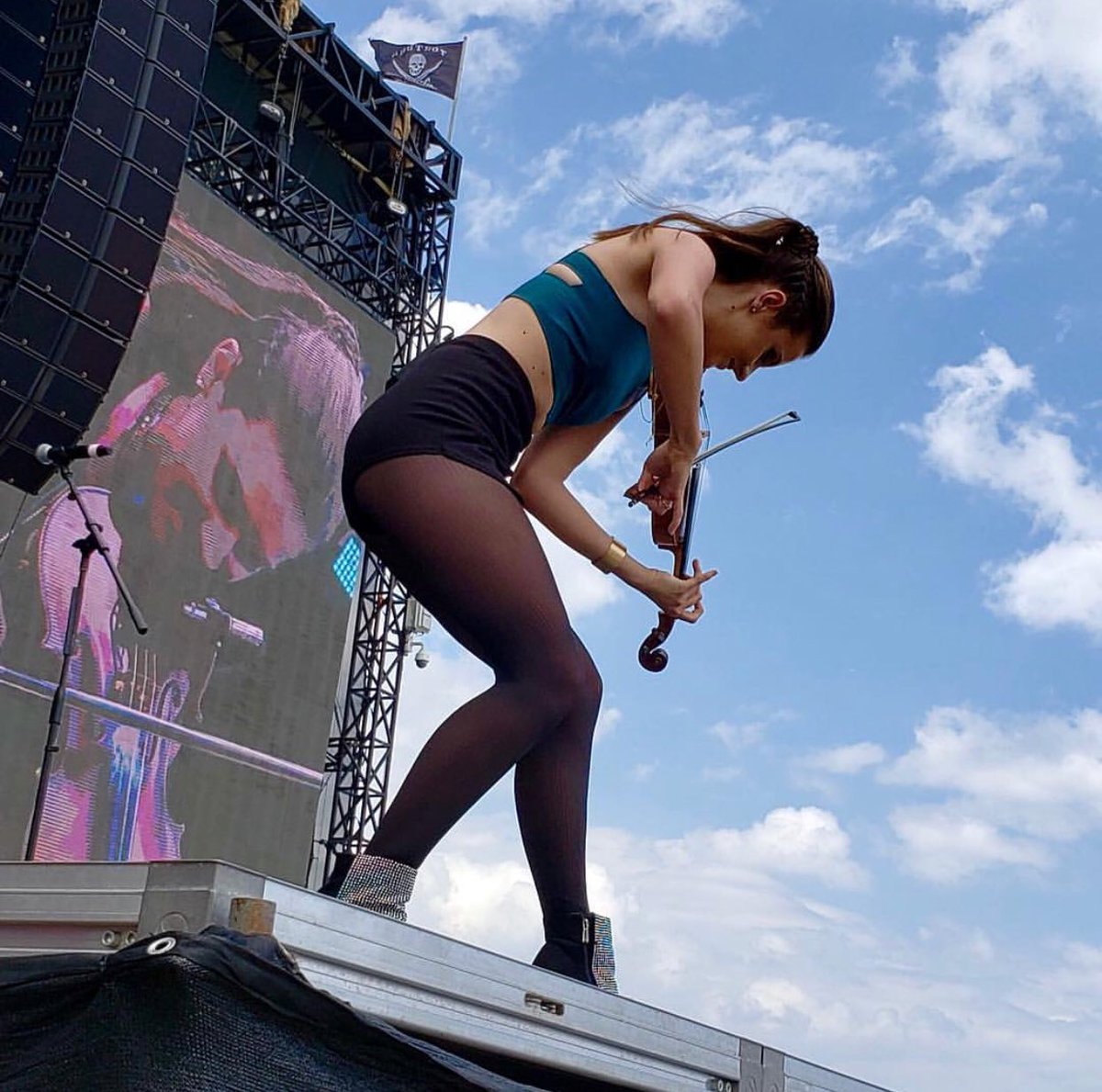 MaggieBaugh's tweet photo. ๐Never wanted to leave @festivaltortuga !!!๐โขDont forget today at 5:00 my band and I are opening up for the amazing @drakewhitestomp !!!! Deerfield beach Quiet Waters park!!!! FREE AND ALL AGES ARE WELCOME :) #itsamaggiething https://t.co/42cQGobi9K
