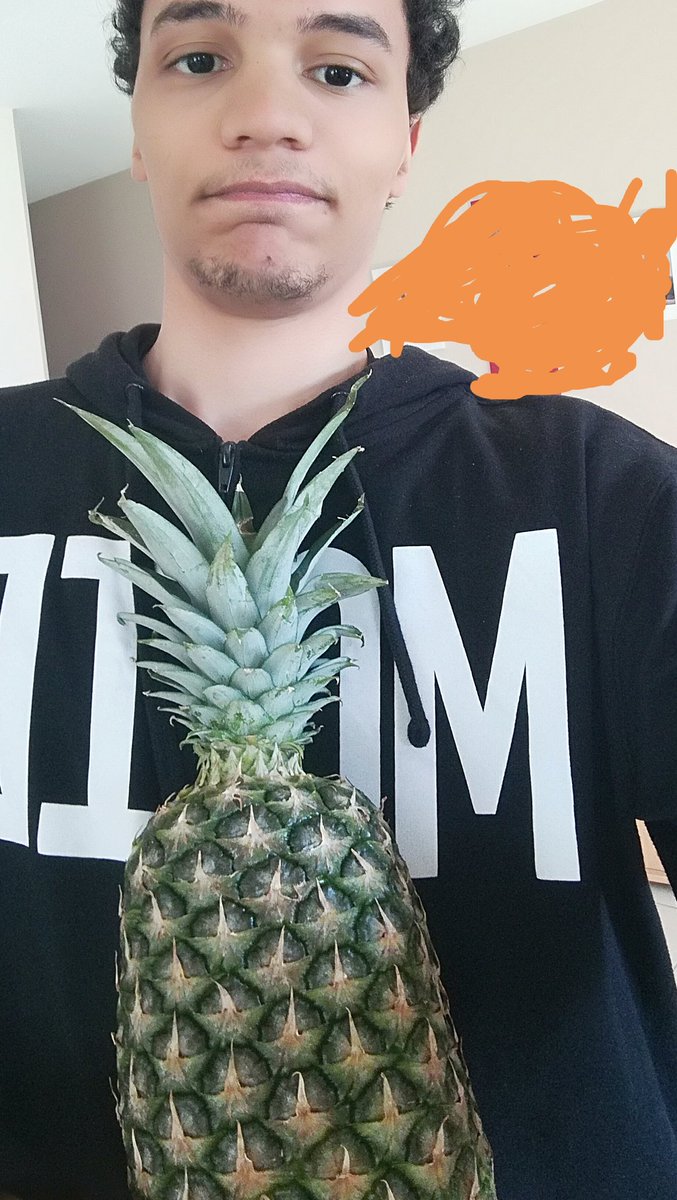 jmerlet17's tweet photo. @Pineaband @iskanderzic on soutient jusqu'au bout mdrrr 😂 https://t.co/P8i8wwcNxM