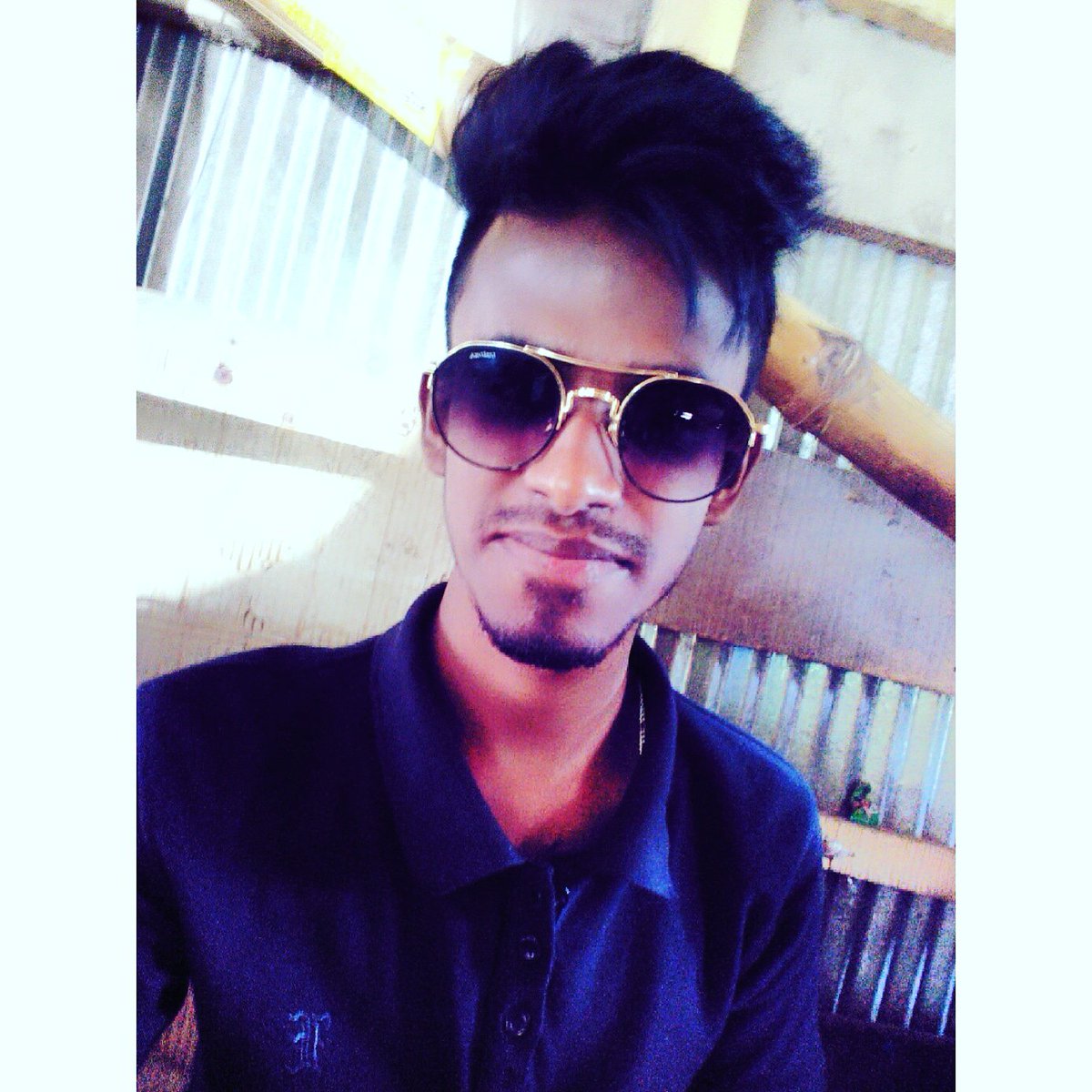 SMAlamin199's tweet photo. যদিও ছবিটার ব্যাকগ্রাউন্ড অতোটা ভালো নয় আর ছবিটাও..!চশমাটিও অন্যের তবুও ছবিটা নিজের কাছে অনেক ভালোই লাগছে😊😊😊..!
https://t.co/18Af08xeuS https://t.co/yTMPnoI5e8