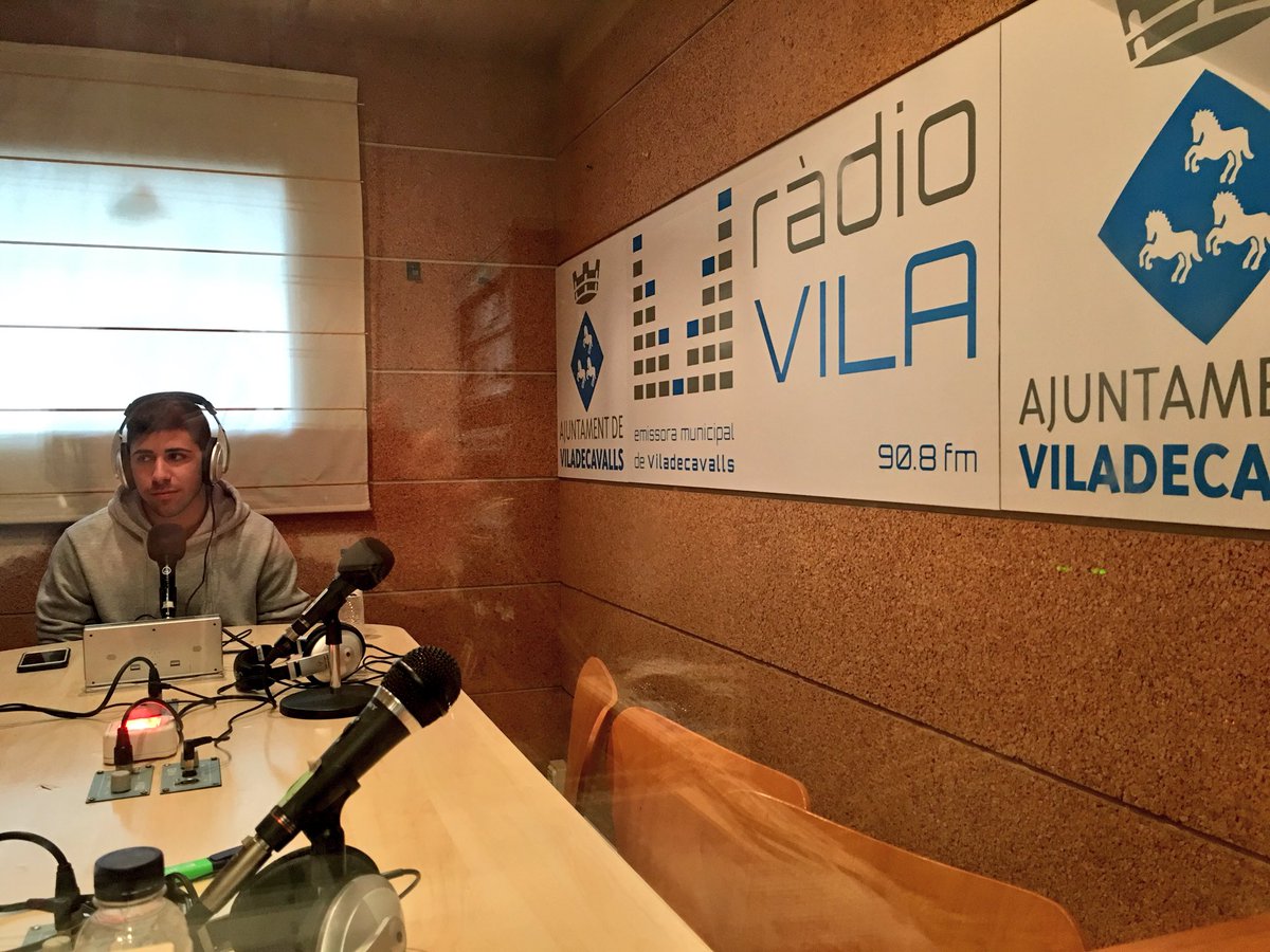 bocamorning's tweet photo. Estem en directe fins a les 21h a @radiovila_ #BocaEntrevista amb @BernatRoger amb @IvanMera3 
https://t.co/IVvYZbsdc3| 90.8 FM 📻 | APP Ràdio Vila para IOS y Android https://t.co/2y5yUmlcjK