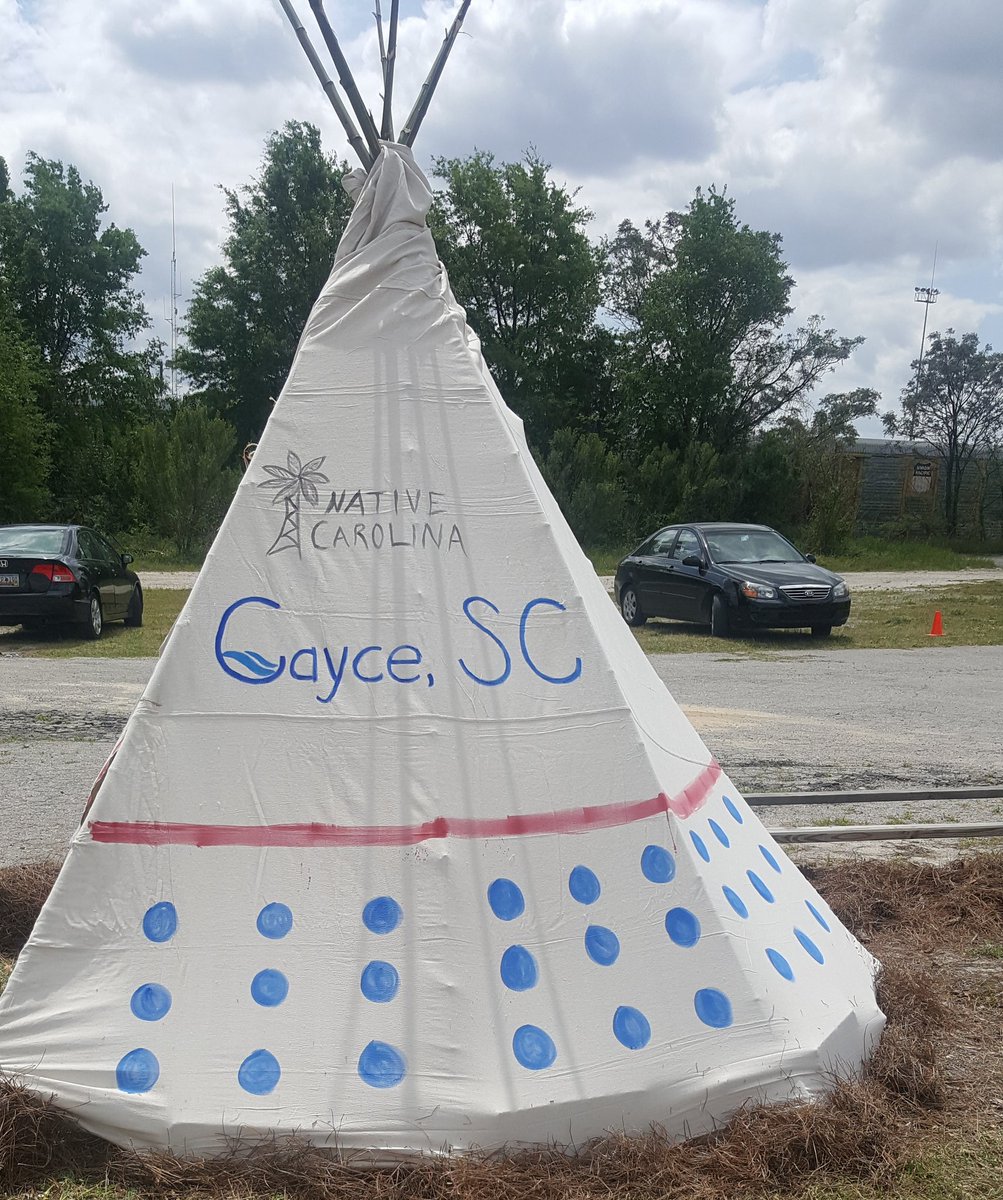 NativeCarolina's tweet photo. Selfie Spot @NativeCarolina for @caycefest @CityofCayce ! https://t.co/M122IC4yPf