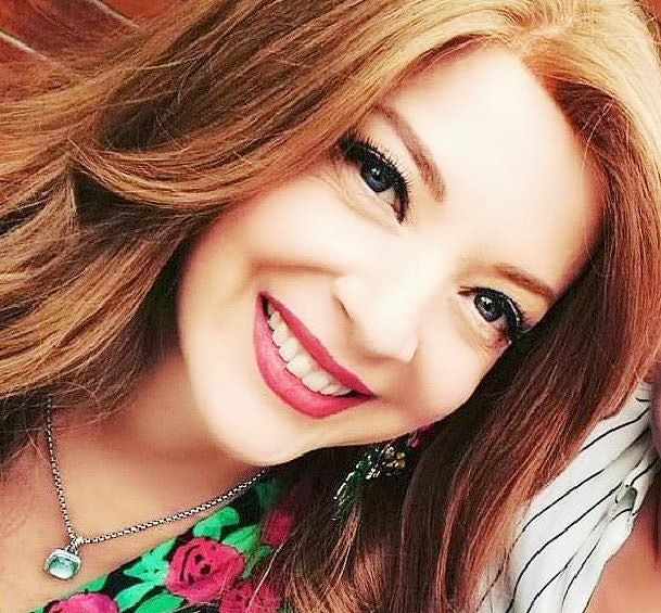 laurav_cd's tweet photo. @EdithGonzalezMx @EdithGonzalezMx ELLA ES VIDA, su Fanmilia siempre estaremos aquí para apoyarla en Todo momento @EG_ClubOficial ♥💗🌸😘💋 https://t.co/My7AoZrRLg