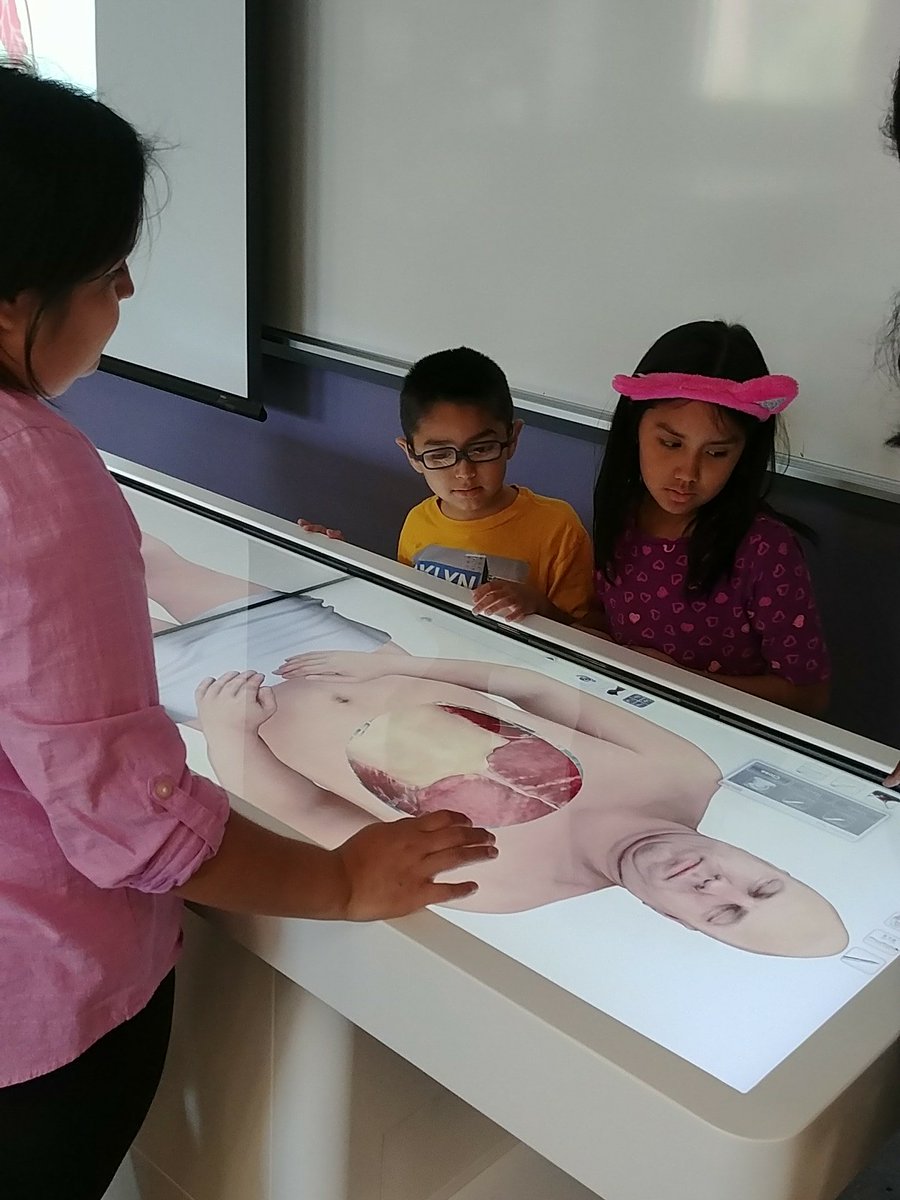 NOVASTEMDay's tweet photo. Learning with #anatomage at #NOVASTEMDay! https://t.co/lGDQcE3NJd