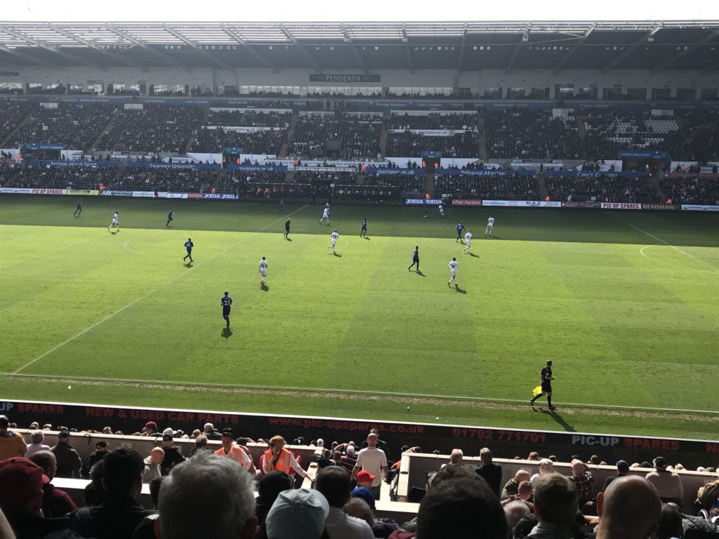 IceWithNoLemon's tweet photo. Reasonably satisfied with a point today but it should have been more 

We played well + created a few chances to win but a point is not bad 

Got to keep fighting 

#SWAEVE #Swans https://t.co/U2Z4l7UzKu