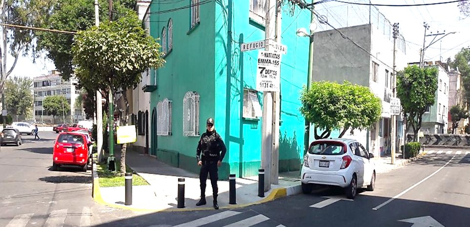 LMunicipio's tweet photo. @americagar3 @revistaproceso @Ale_BarralesM @SSP_CDMX @ManceraMiguelMX @C5_CDMX por la U.P.C. Nativitas se realiza continuos recorridos con unidades por las calles de Refugio y Luisa col. Nativitas con el objetivo de inhibir este tipo de robos, así mismo se colocara elementos Pie tierra por la noche para que de la misma forma se realice recorridos nocturnos. https://t.co/Nqzukq7Ayc