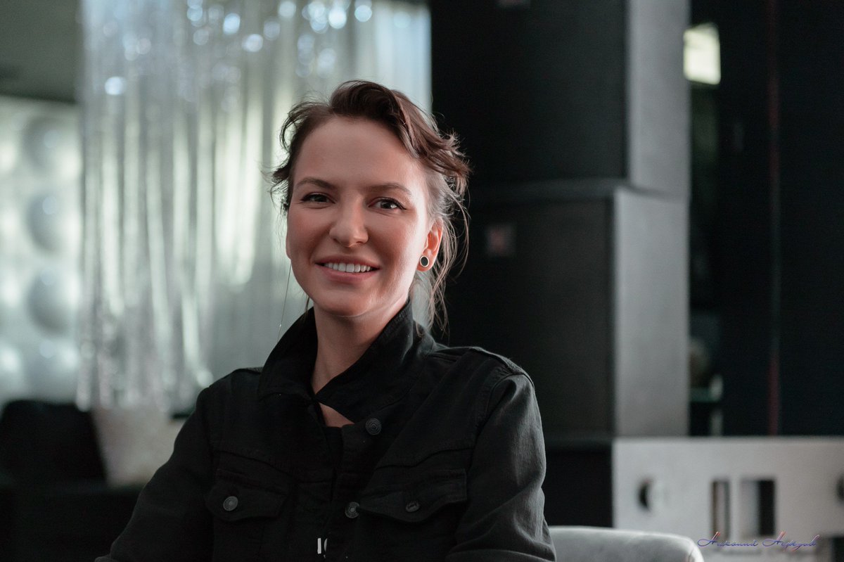 akbash60's tweet image. 10 апреля в ЦУМе состоялась творческая встреча, с приехавшей в Ульяновск концертом, одной из самых востребованных поэтесс современного русскоязычного пространства Ах Астаховой (Ирина Астахова).  #Ах_Астахова