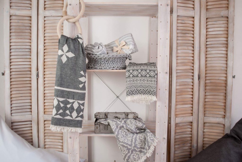 VSarmknitting's tweet photo. Woven #towels multi-use in our #eshop all #summer #collection by @VSarmknitting 
.
#hotel #resort #spa #gym #sea #sun #designer #fashion #holiday #island #greece #vsco #photo #cotton #natural #sea https://t.co/BVBJ9J380I