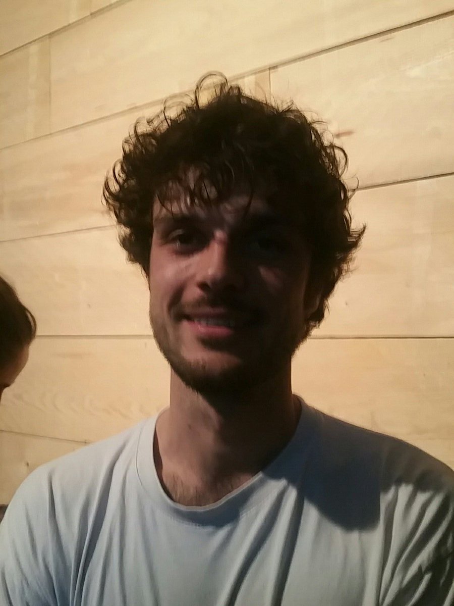 Retrouvez Sven de La Sauge à la MKSRoom #mieuxmanger à 19h dans le Forum. @FermesdAvenir sera là aussi! #FestivalMakeSense