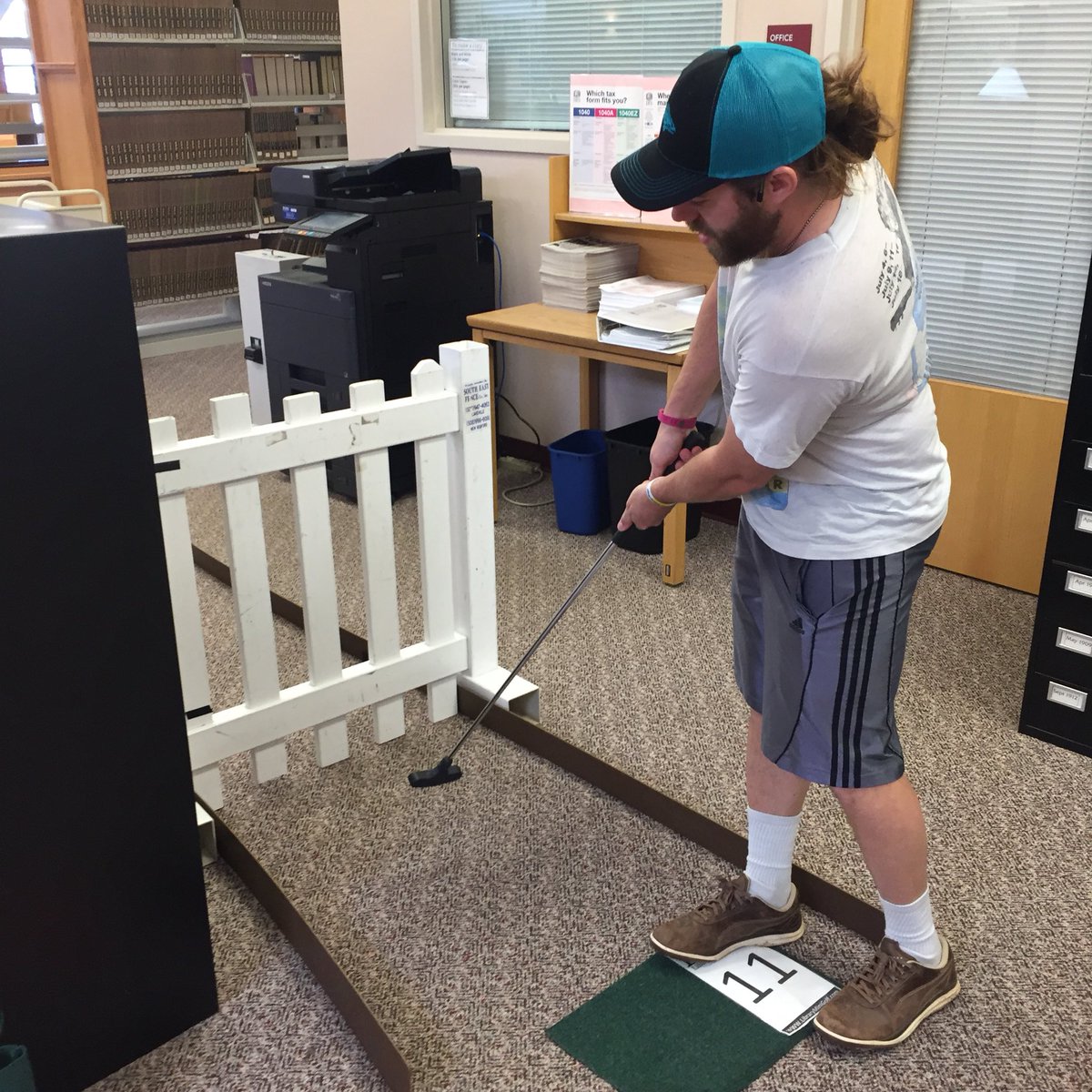 Walpublib's tweet image. #LibraryMiniGolf is open until 3pm today! All ages welcome! #Library #MiniGolf
