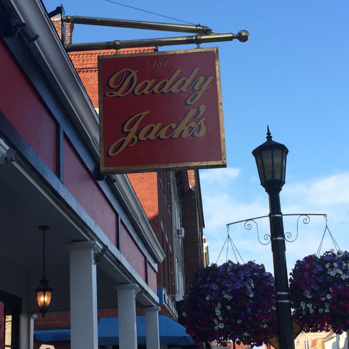ToneShifters's tweet photo. Catch us at Daddy Jack’s tonight at 8:30! #NewLondon #livemusic #blues https://t.co/FRPgRYnlpF
