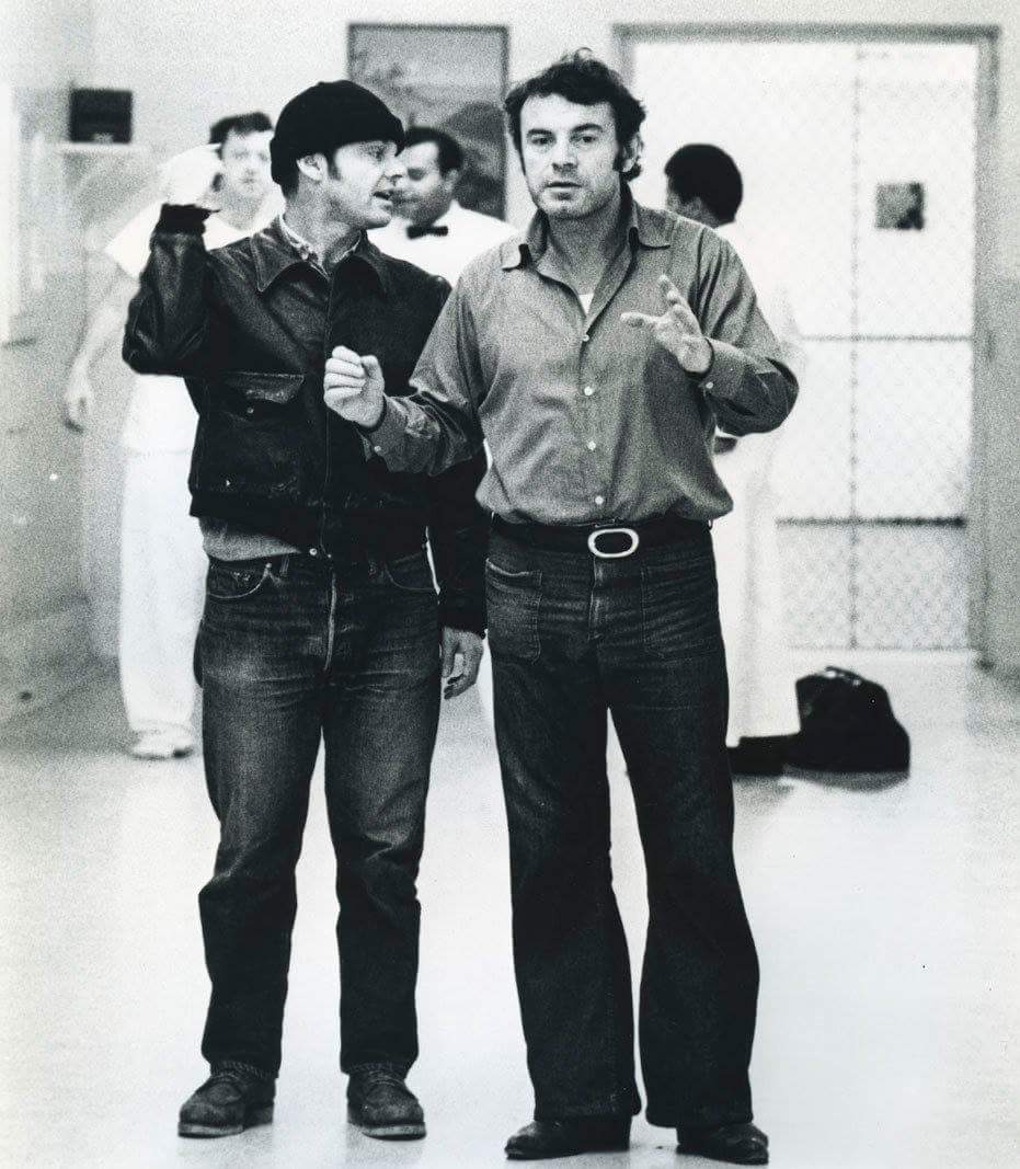 NosAnneesL's tweet photo. #MilosForman on the set 2/2
with #JackNicholson, #JamesCagney, #TomHulce, #ColinFirth and #MegTilly https://t.co/qWIXRiBEhl