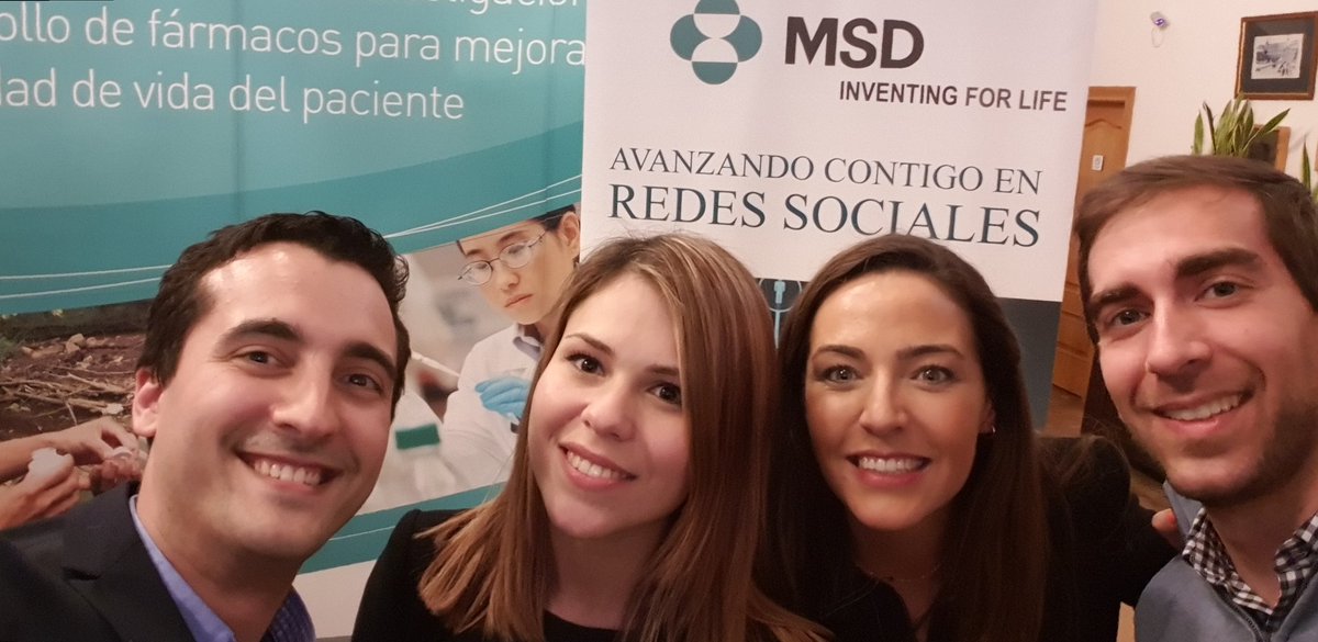 alesancer's tweet photo. #RCVAndalucia os esperamos el año que viene en el #cornerdigital @jm1972malaga @jzambra @AnaFern64 @RaquelmgmRaquel @lorena_crb @Teresa_gbnal @DanielYague https://t.co/d7B318CMnq