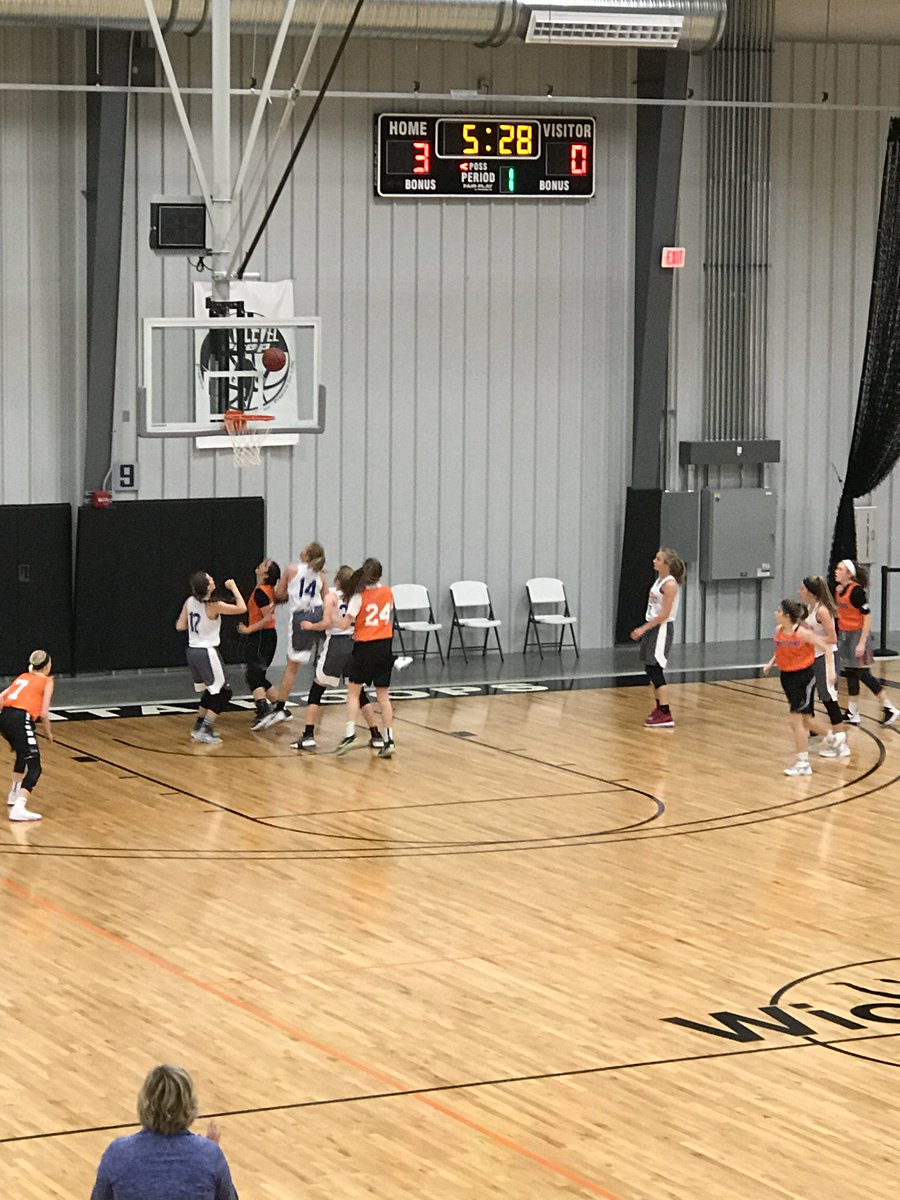 Wichitahoops's tweet photo. The Wichita Hoops Kickoff Classic is underway! Solid set of teams competing in 3 divisions! Great couple of days of competitive girls basketball ahead! #WichitaHoops #KickoffClassic https://t.co/KROnSEC6bd