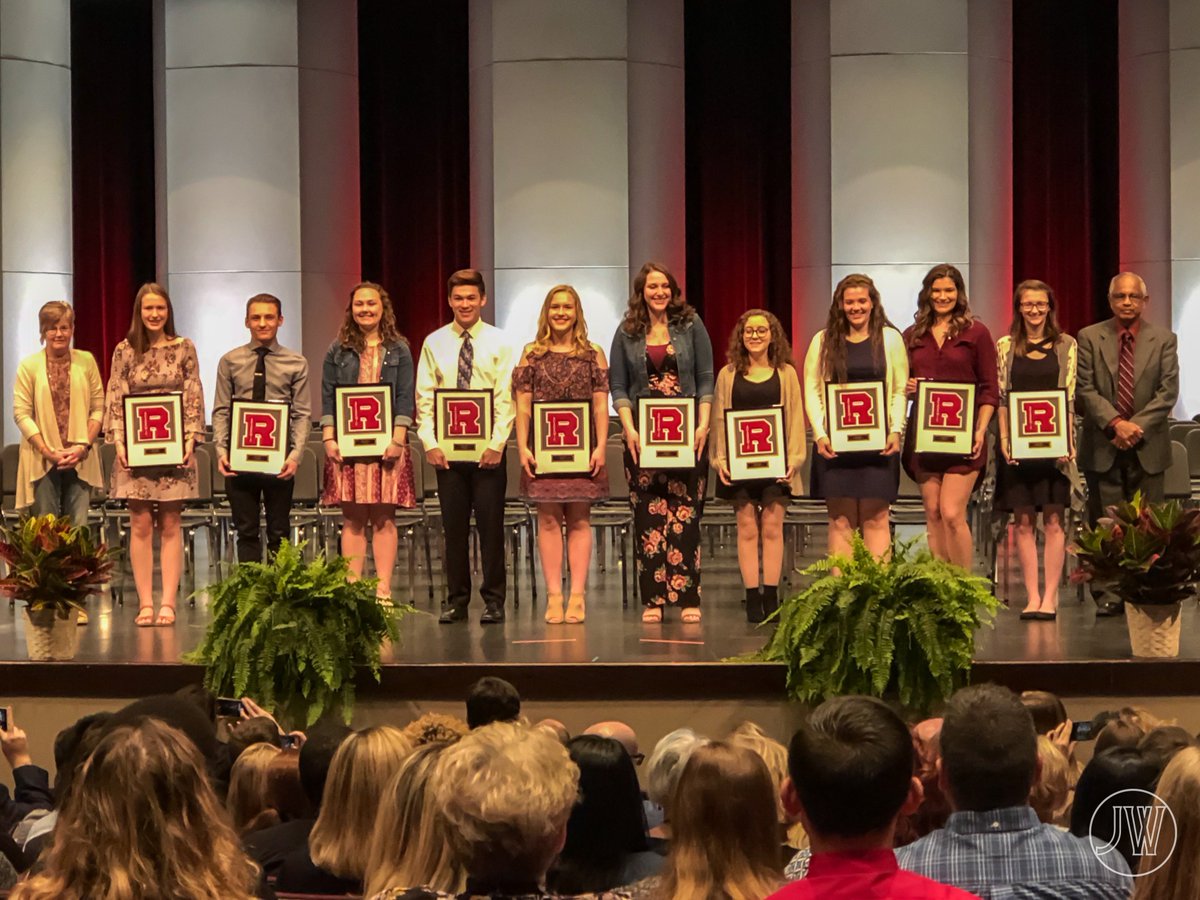 cyclocrossfan's tweet photo. 2018 RHS Academic Excellence Recognition Program.  Each year senior students earning a 3.5 GPA or better select a RCS professional staff member who has been influential in their lives.  Full photo set here: https://t.co/HTcUSSYc4a #weRrichmond #2018 #Honors #acadamicexcellence https://t.co/nlGfzrD4AG