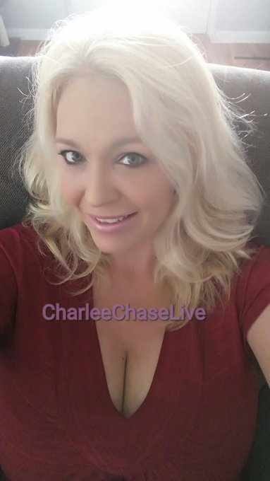 Kisses https://t.co/ttGKZJ55PQ<a href="/tag/mvsales"class="tags"><span>#mvsales</span></a>